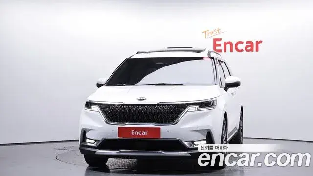 Kia Carnival 2021 — Фото 3/20
