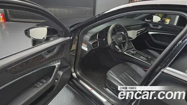 Audi A6 2021 — ფოტო 19/20