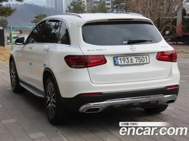 Mercedes-Benz GLC-Class 2021 — Şəkil 17/20