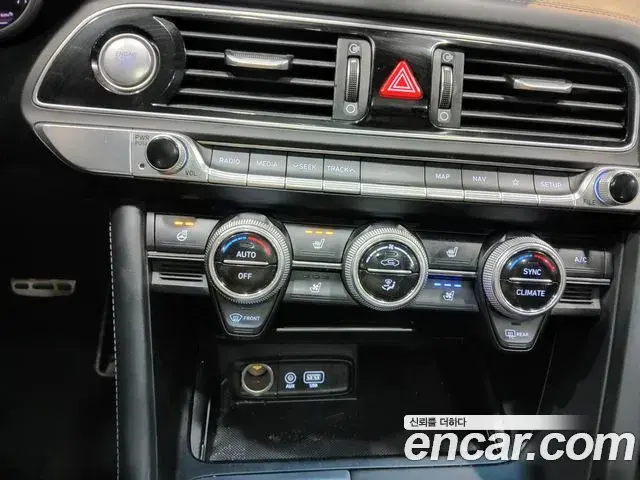 Genesis G70 2018 — Photo 18/20