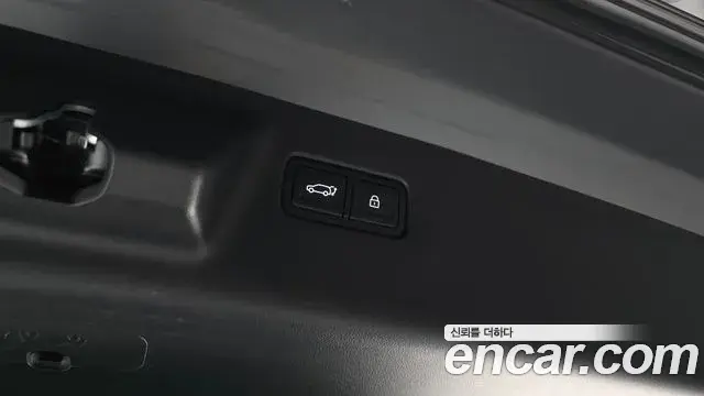 Hyundai Santa Fe 2025 — Photo 15/20