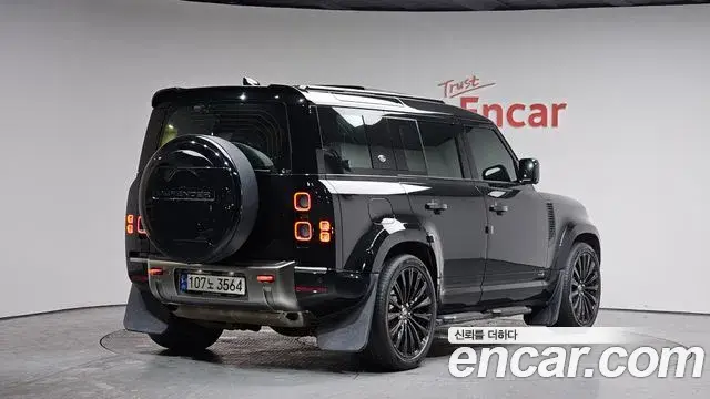 Land Rover Defender 2022 — ფოტო 17/20