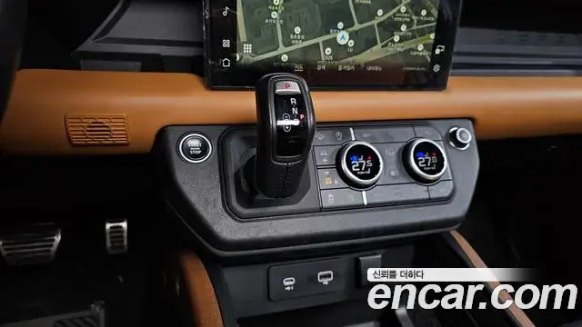 Land Rover Defender 2022 — ფოტო 16/20