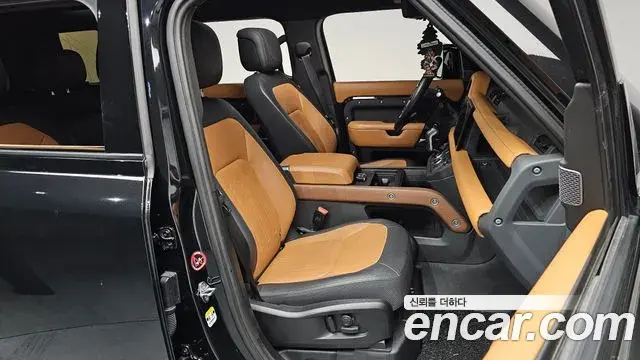 Land Rover Defender 2022 — ფოტო 7/20