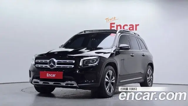 Mercedes-Benz GLB-Class 2021 — Фото 1/20