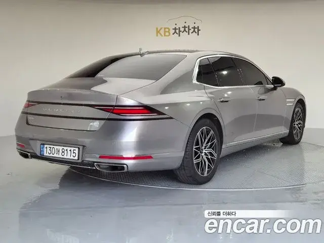 Genesis G90 2023 — Photo 12/20
