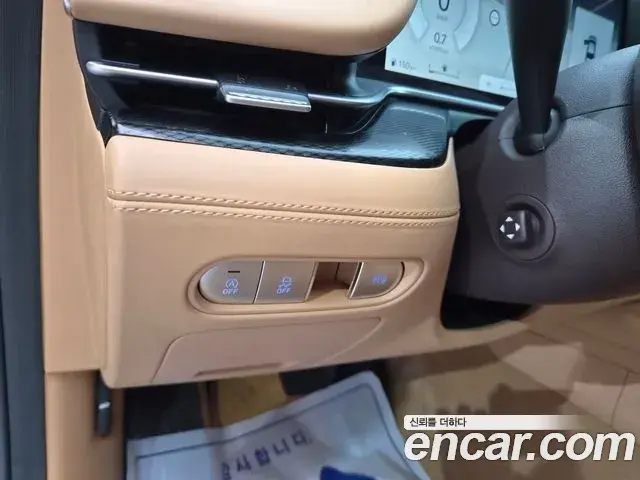 Genesis G90 2023 — Photo 10/20