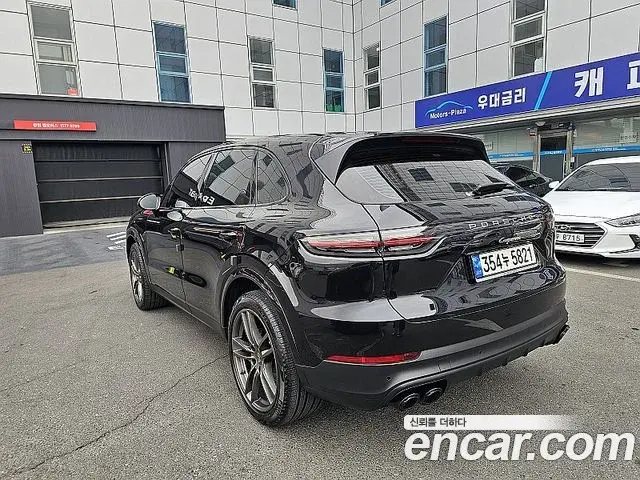 Porsche Cayenne 2019 — Şəkil 8/20