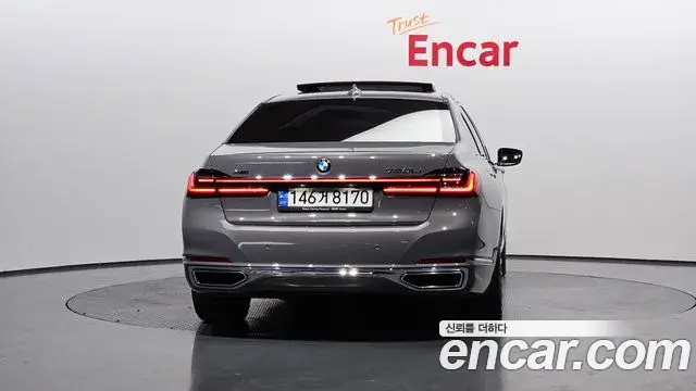 BMW 7 Series 2021 — ფოტო 11/20