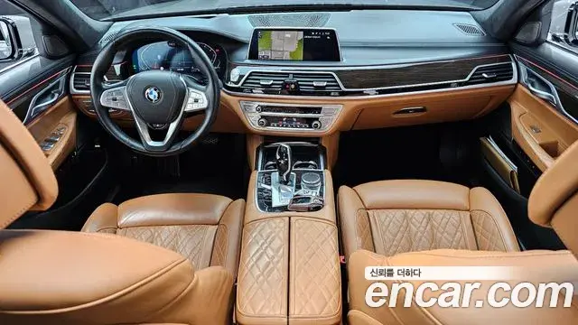 BMW 7 Series 2021 — ფოტო 13/20