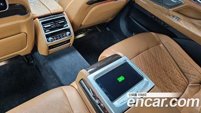 BMW 7 Series 2021 — ფოტო 6/20