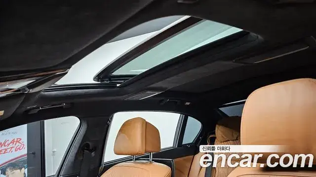 BMW 7 Series 2021 — ფოტო 2/20