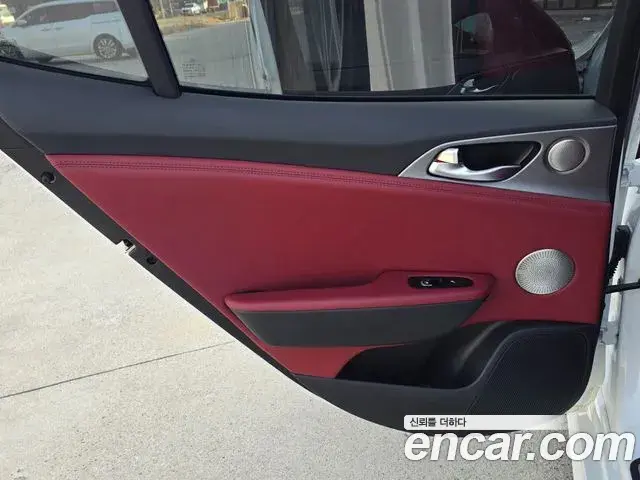 Kia Stinger 2018 — Şəkil 6/20