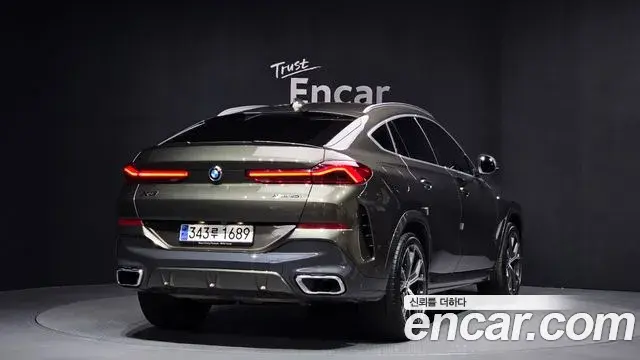 BMW X6 2022 — Photo 14/20