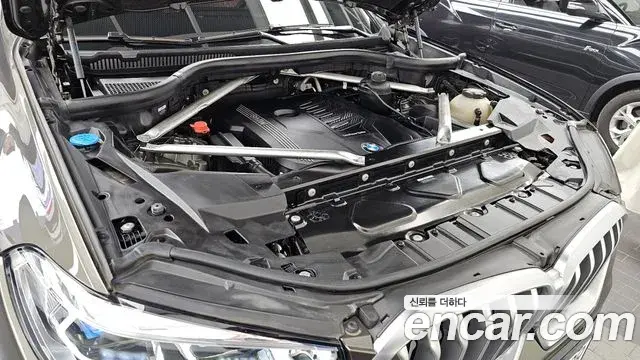 BMW X6 2022 — Photo 17/20