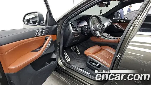 BMW X6 2022 — Photo 2/20
