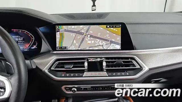 BMW X6 2022 — Photo 12/20