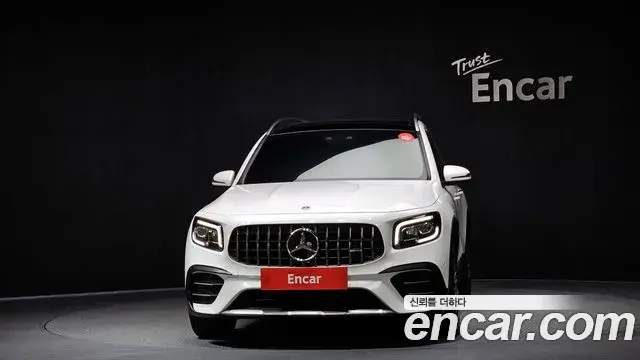Mercedes-Benz GLB-Class 2021 — Şəkil 10/20