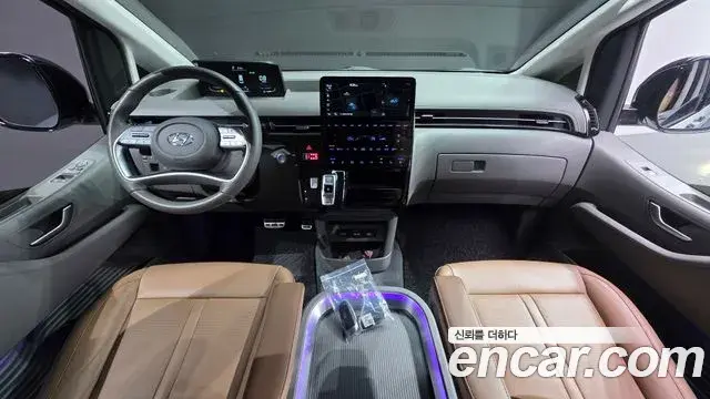 Hyundai Staria 2022 — Фото 9/20