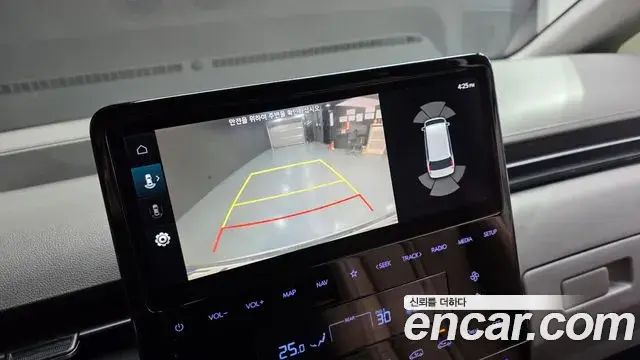 Hyundai Staria 2022 — Фото 17/20