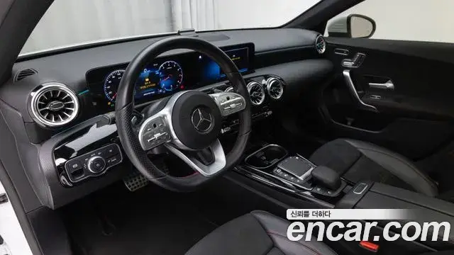 Mercedes-Benz A-Class 2021 — ფოტო 12/20