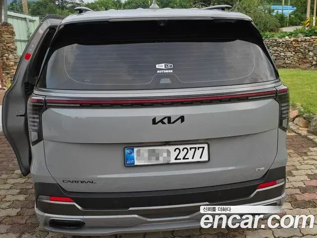Kia Carnival 2024 — Фото 3/20
