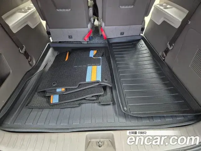 Kia Carnival 2024 — Фото 13/20