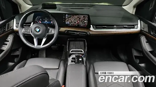 BMW 2 Series Active Tourer 2023 — ფოტო 2/20