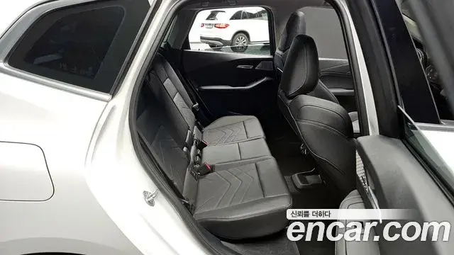 BMW 2 Series Active Tourer 2023 — ფოტო 17/20