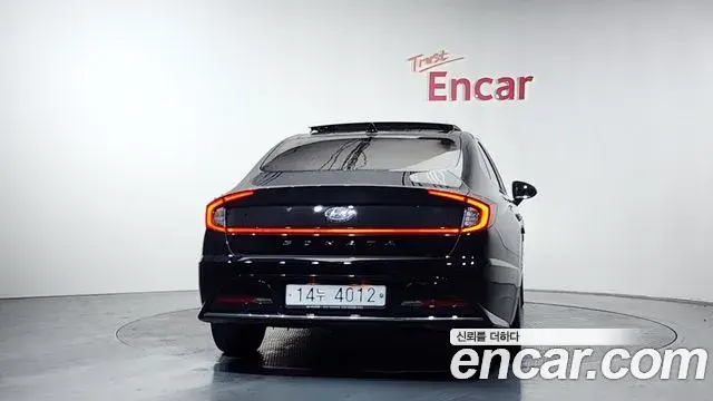 Hyundai Sonata Hybrid 2019 — Şəkil 1/20