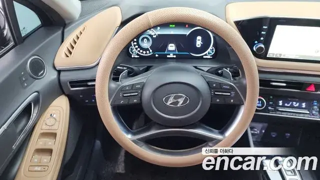 Hyundai Sonata Hybrid 2019 — Şəkil 12/20
