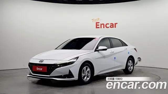 Hyundai The New Avante Hybrid 2021 — Photo 9/20