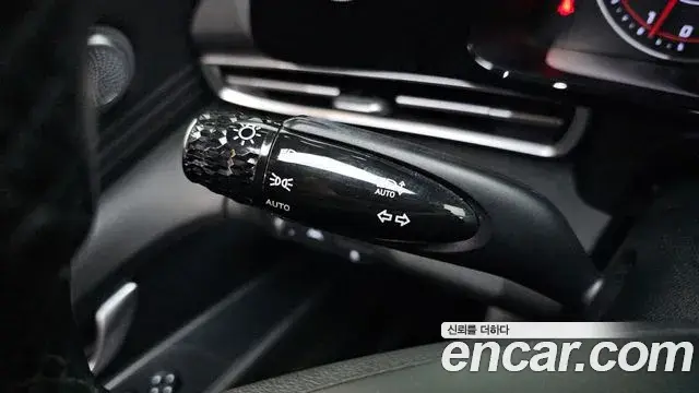 Hyundai The New Avante Hybrid 2021 — Photo 4/20