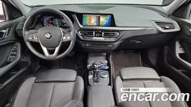 BMW 1 Series 2023 — ფოტო 4/20