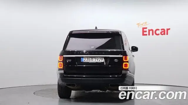 Land Rover Range Rover 2021 — Photo 6/20
