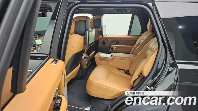 Land Rover Range Rover 2021 — Photo 19/20