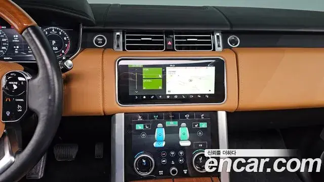 Land Rover Range Rover 2021 — Photo 2/20