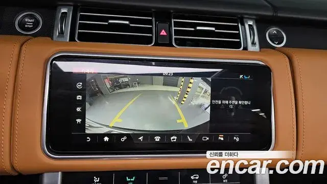 Land Rover Range Rover 2021 — Photo 14/20