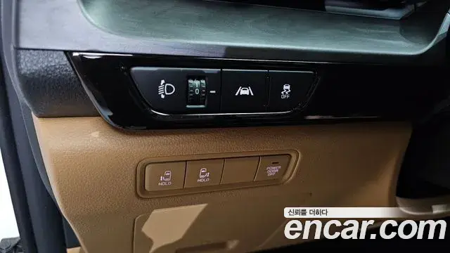 Kia Carnival 2021 — Фото 13/20