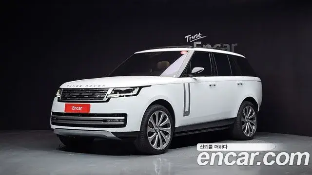 Land Rover Range Rover 2023 — Photo 18/20