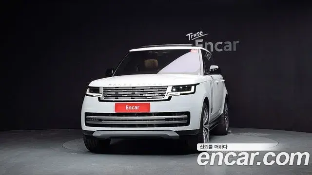 Land Rover Range Rover 2023 — Photo 15/20