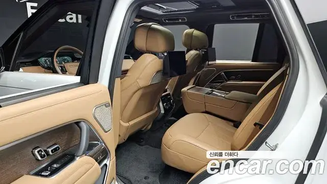 Land Rover Range Rover 2023 — Photo 20/20