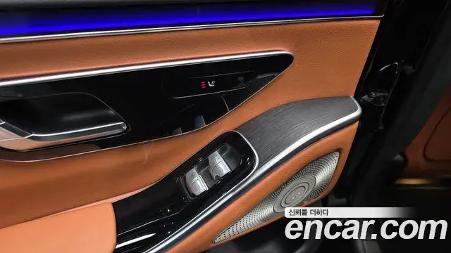 Mercedes-Benz S-Class 2022 — Photo 11/20