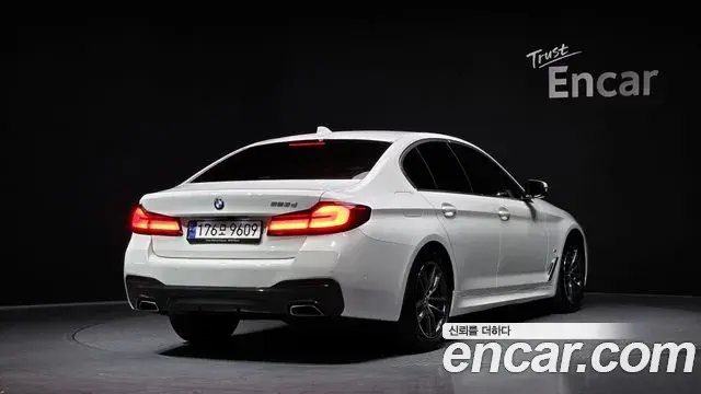 BMW 5 Series 2022 — Photo 1/20