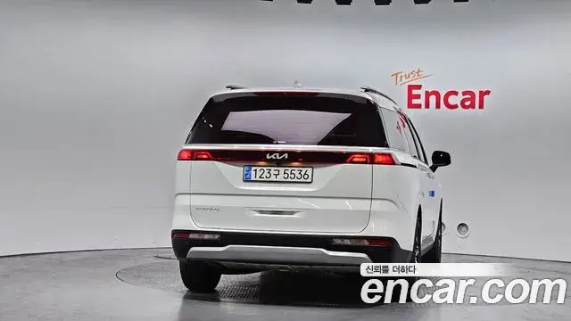Kia Carnival 2023 — Şəkil 4/20