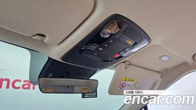 Kia Carnival 2023 — Şəkil 17/20