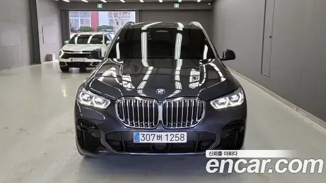 BMW X5 2022 — Şəkil 16/17