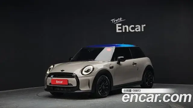 Mini Cooper 2021 — Photo 1/20