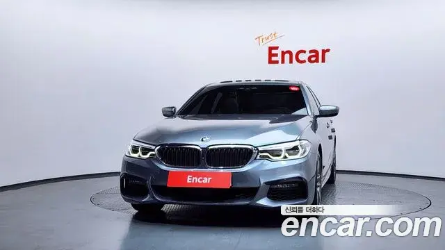 BMW 5 Series 2019 — Photo 17/20