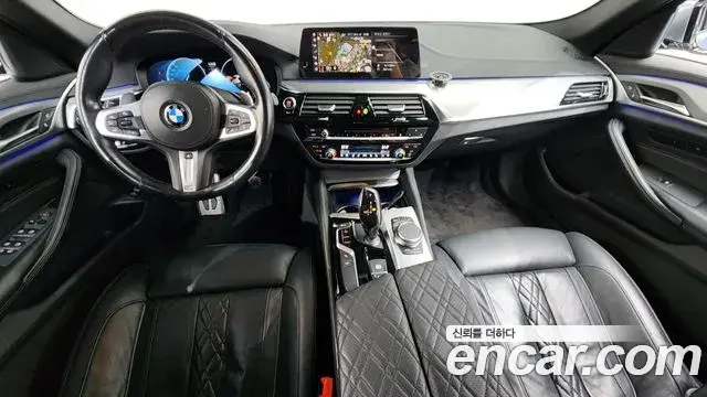 BMW 5 Series 2019 — Photo 6/20